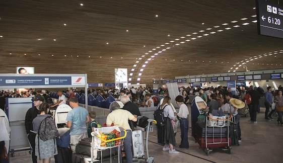 American Airlines Boarding Gate Lice