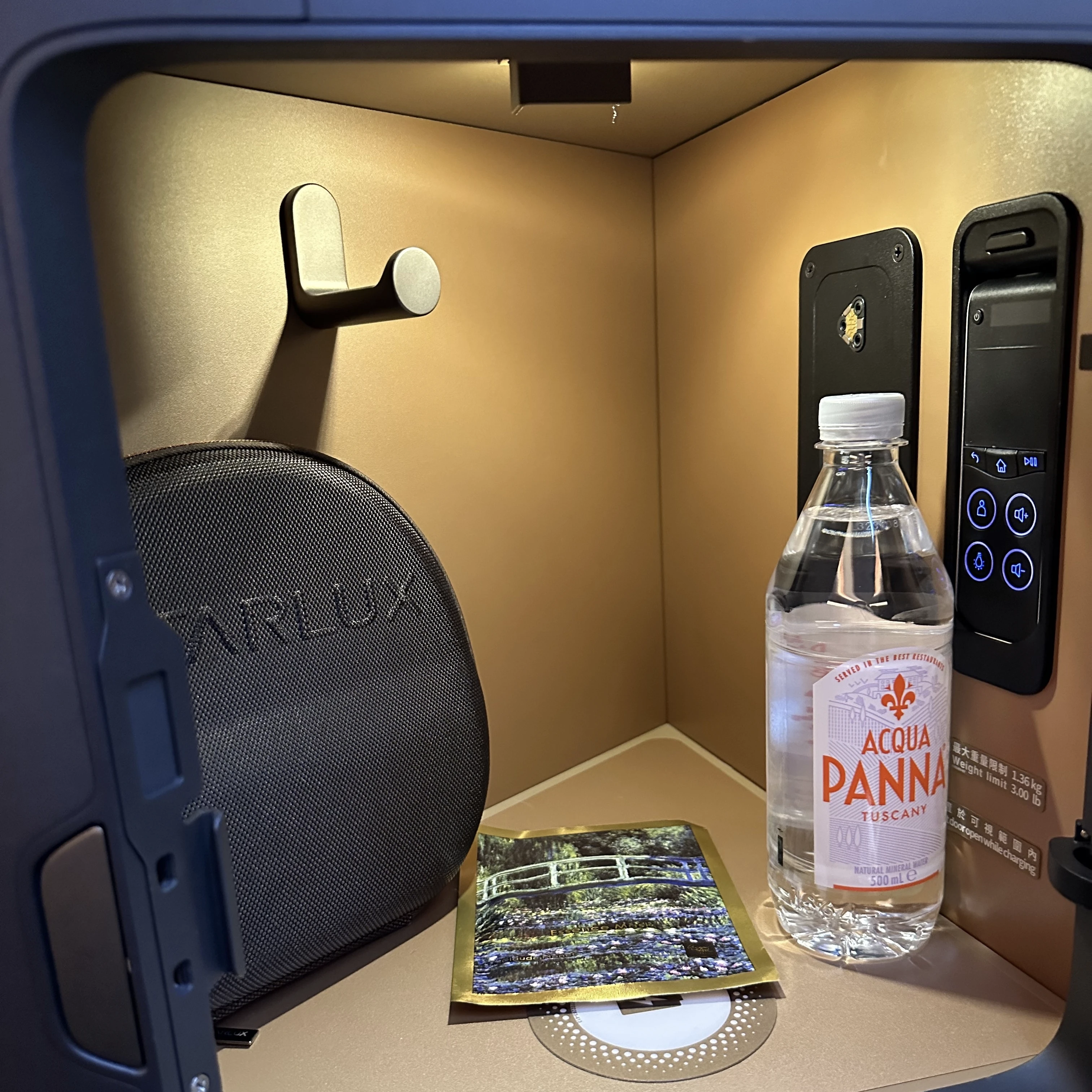 Starlux Airlines A350 business class seats storage cubby.
